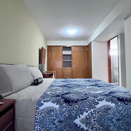 V803 - 3Bdr - 2Bth Apartment